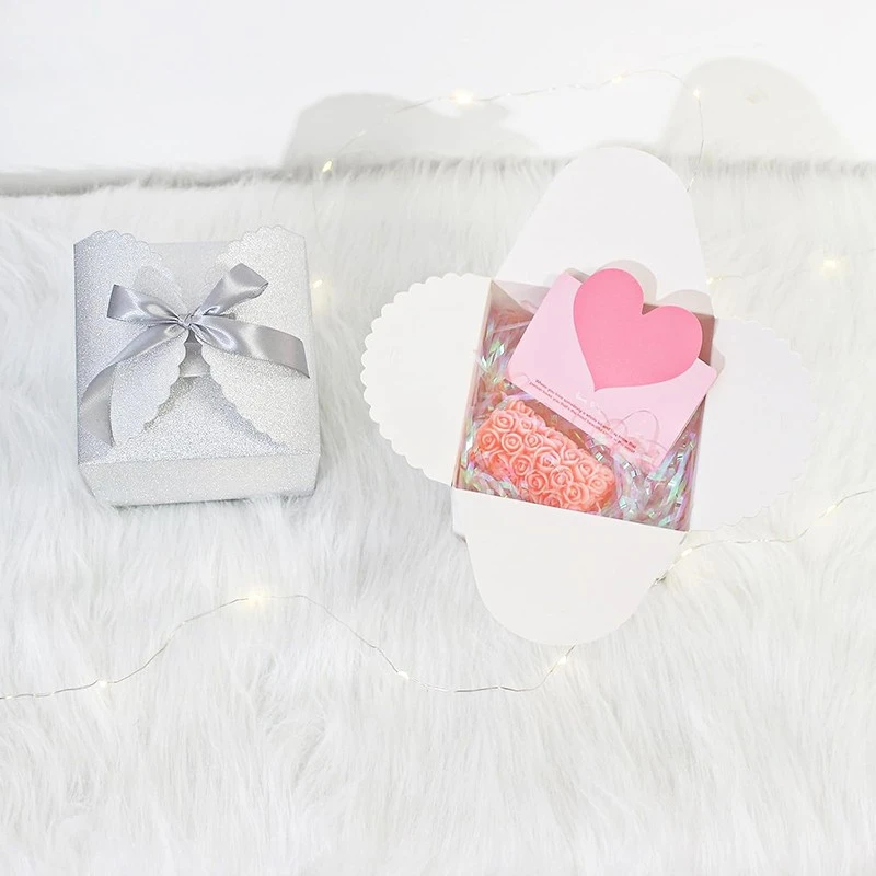 Custom Glitter Silver Scalloped Gift Box With Silver Satin Ribbon factory