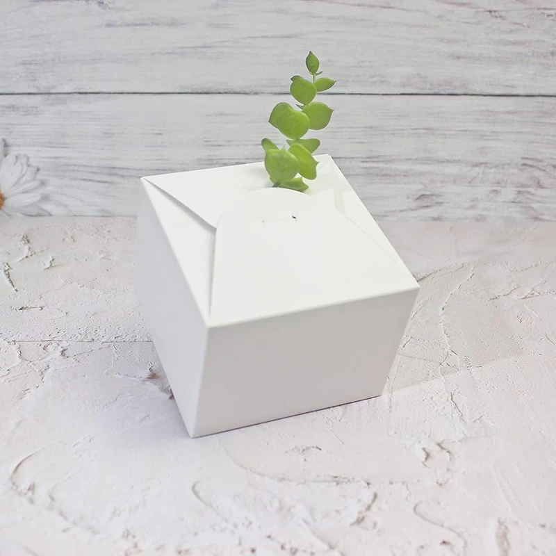 Custom Pure White Scalloped Gift Box With Silver Satin Ribbon suppliers