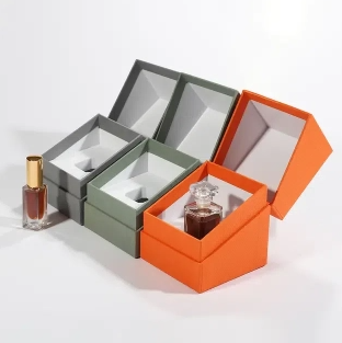 The Ultimate Guide to Gift Boxes: Styles and Why Lid-and-Base Boxes Shine